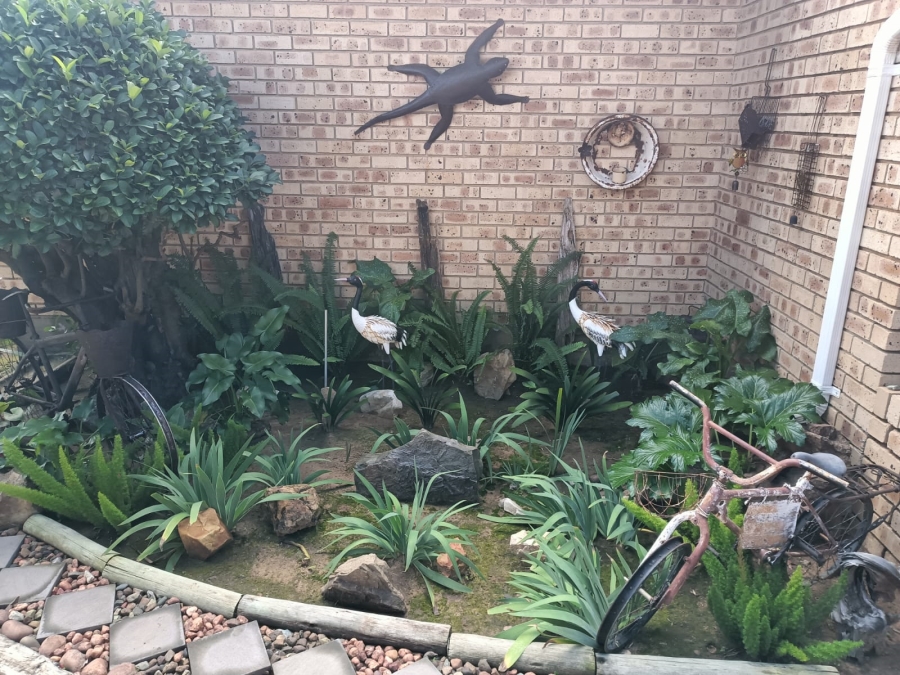 3 Bedroom Property for Sale in Naudeville Free State